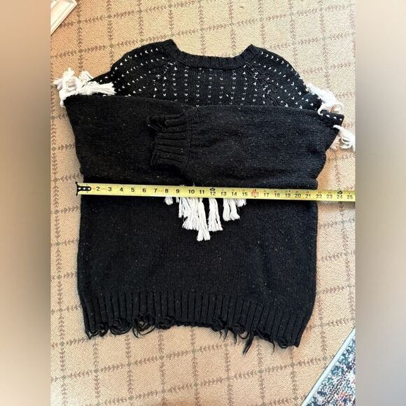 Wildfox navy blue crew neck long sleeve sweater with white tassels S - Picture 4 of 12